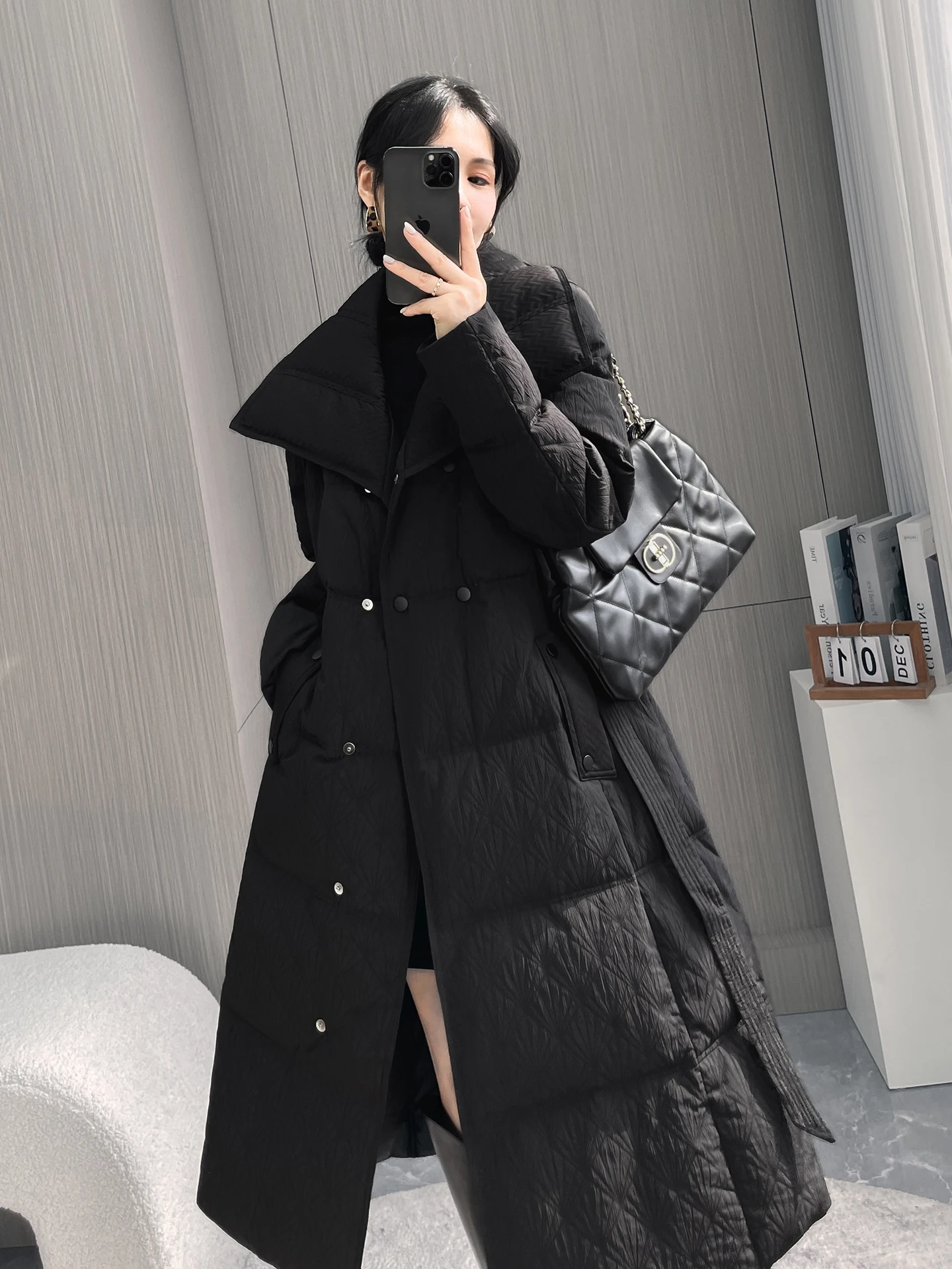 

Bla Waist-Cinching Mid-Length Women's down Jaet 2025 Winter New Sle Slimming Thi Warm White Du down Outerwear