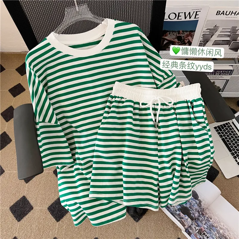 

2022 Women's Summer Striped Fashion 2 Pieces Suit Loose College Casual Versatile Striped Sports Shorts With Thin Top
