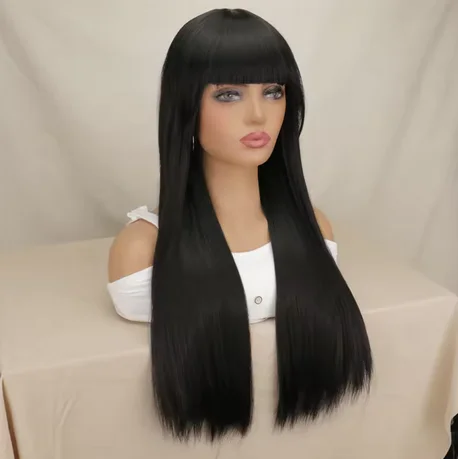 Рисунок 2 - Длинный парик из синтетических волос с челкой