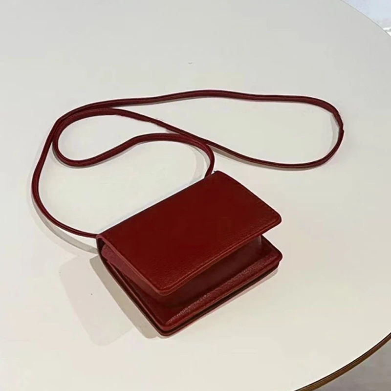 กระเป๋ามินิการ์ดแฟชั่นกระเป๋าสะพายไหล่เดี่ยวเรียบง่ายกระเป๋าสี่เหลี่ยมเล็ก