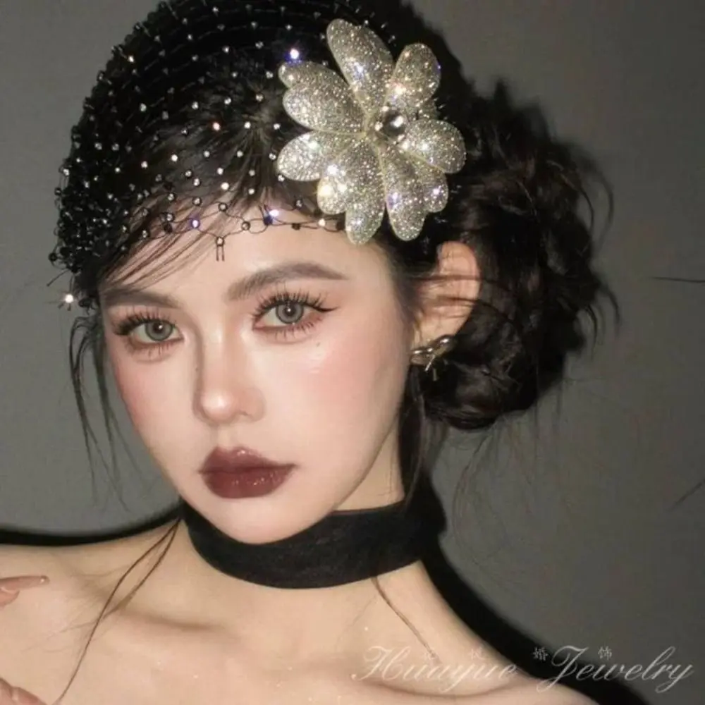 النمط الفرنسي حجاب الزفاف الرائعة أحجار الراين السوداء رأس العروس صافي زهرة جوفاء الزفاف أغطية الرأس إكسسوارات الشعر