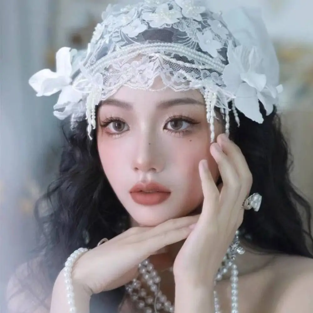 Topi pengantin bunga renda Retro hiasan kepala pengantin Tulle putih manik-manik mutiara hiasan kepala pernikahan mewah perhiasan rambut