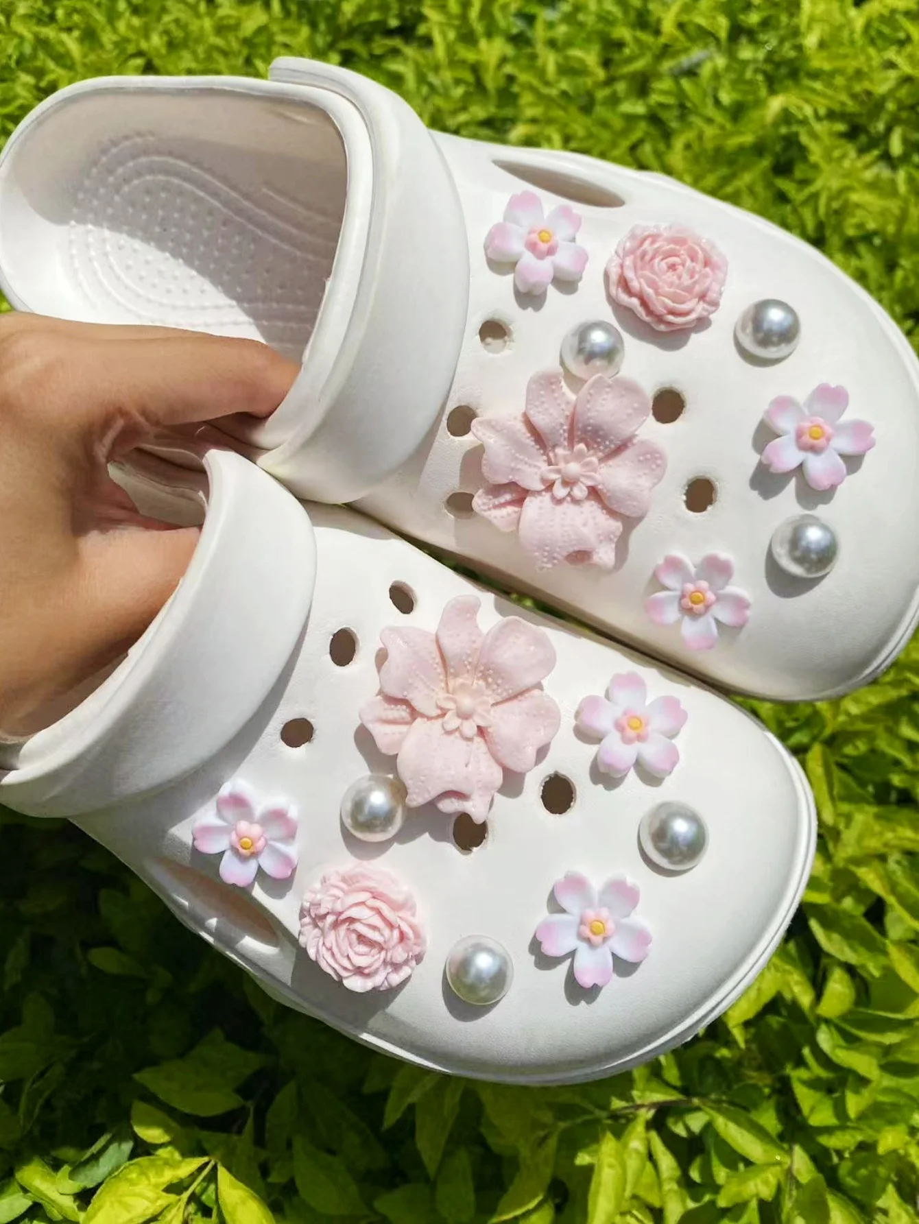 

16 pieces of pink cute (pink flowers, small flowers, petals, ABS pearls) ABS resin shoe buckles, DIY decorations, suitable for w