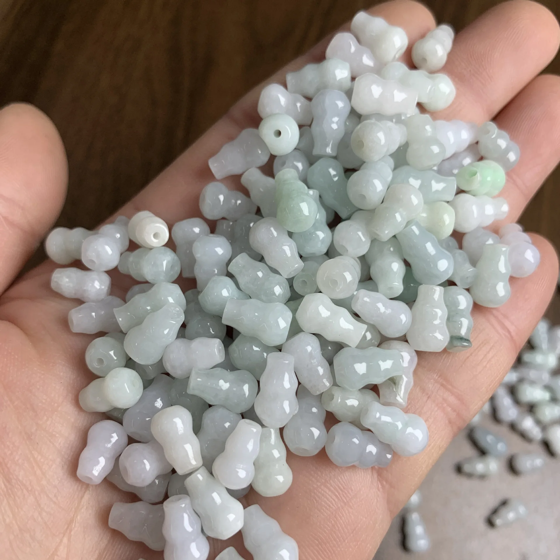 

Natural Myanmar A-goods Jadeite Gourd Ice Jade Loose Beads Manual DIY Jewelry Materials Accessories Wholesale Drop Shipping