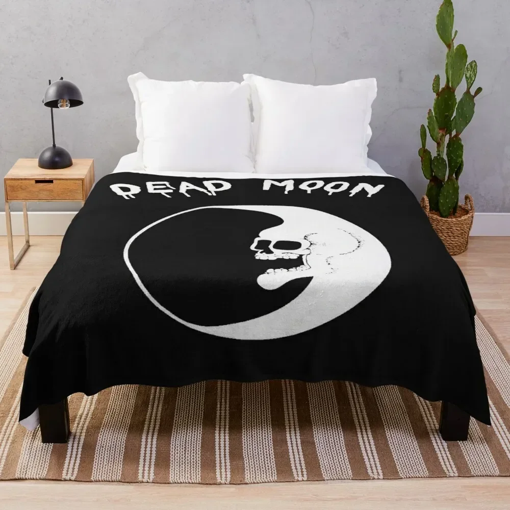 

Dead Moon Throw Blanket Furrys Cute Decoratives Blankets