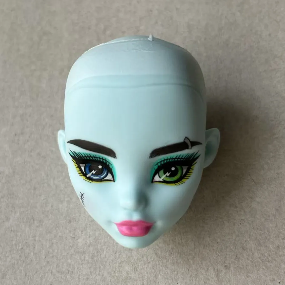 23cm Multi-articulerende Beweeglijke Poppenlichaam Speelgoed Wit Groen Bruin Blauw Zwart Monster Poppenlichaam Geschikt voor Vele Hoofden voor Kinderen