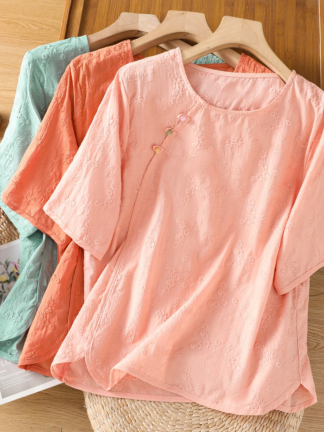 

Художественная вышивка irt Повседневный свободный крой ort Sve круглый Ne Женский модный топ большого размера с жемчужными пуговицами с боковыми разрезами