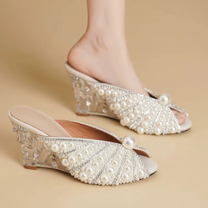 Damen Keilabsatz-Slipper mit Perlen und Strass im Feen-Stil – Keilabsatz-Sandalen mit Fischmaul-Design