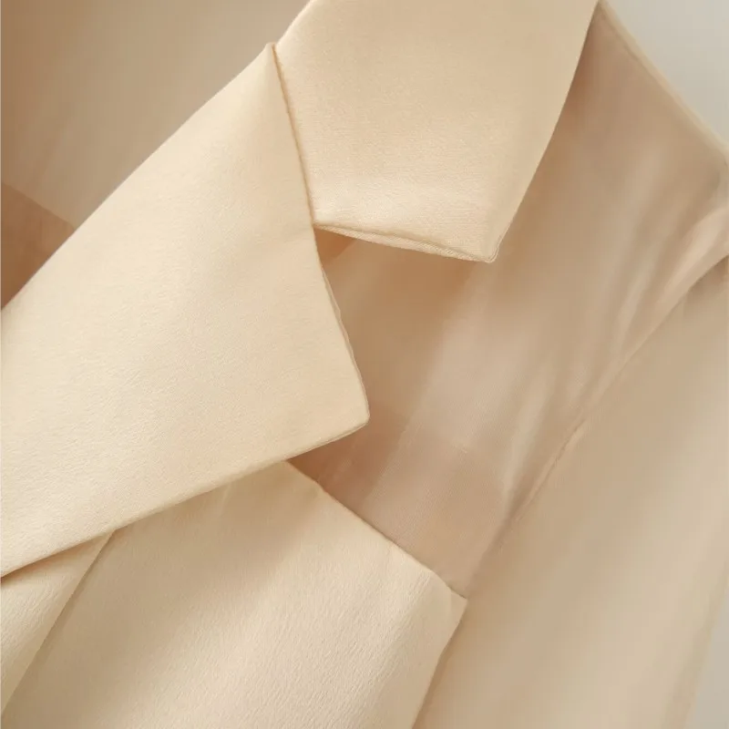 2025 Autunno nuove donne adatte giacche casual giacca corta leggera stile britannico design con risvolto premium capispalla versatile