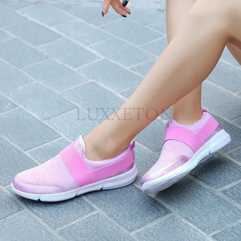 New Mesh Women Lightweight Sports Shoes Casual Comfortable Breathable Outdoor Travel Cuffed Socks Flat Bottomed Women Shoes