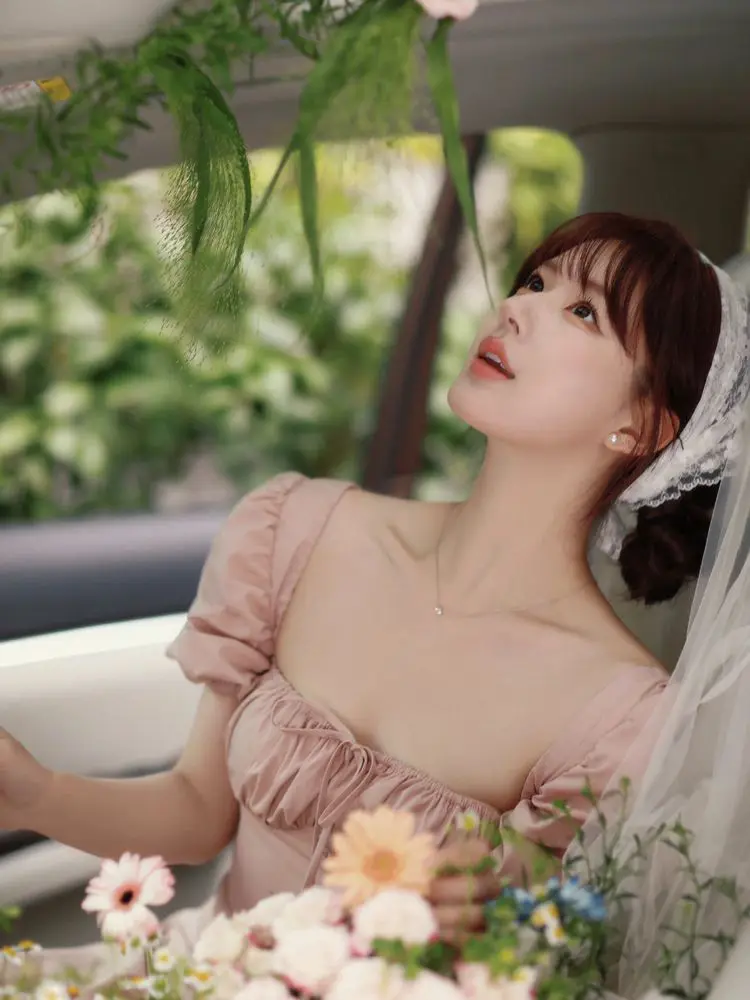 فستان وردي لاستراحة الشاي للنساء بياقة مربعة وربطة عنق وخصر عالي وفتحة متوسطة الطول تنورة على شكل حرف a من ألياف البوليستر نم...