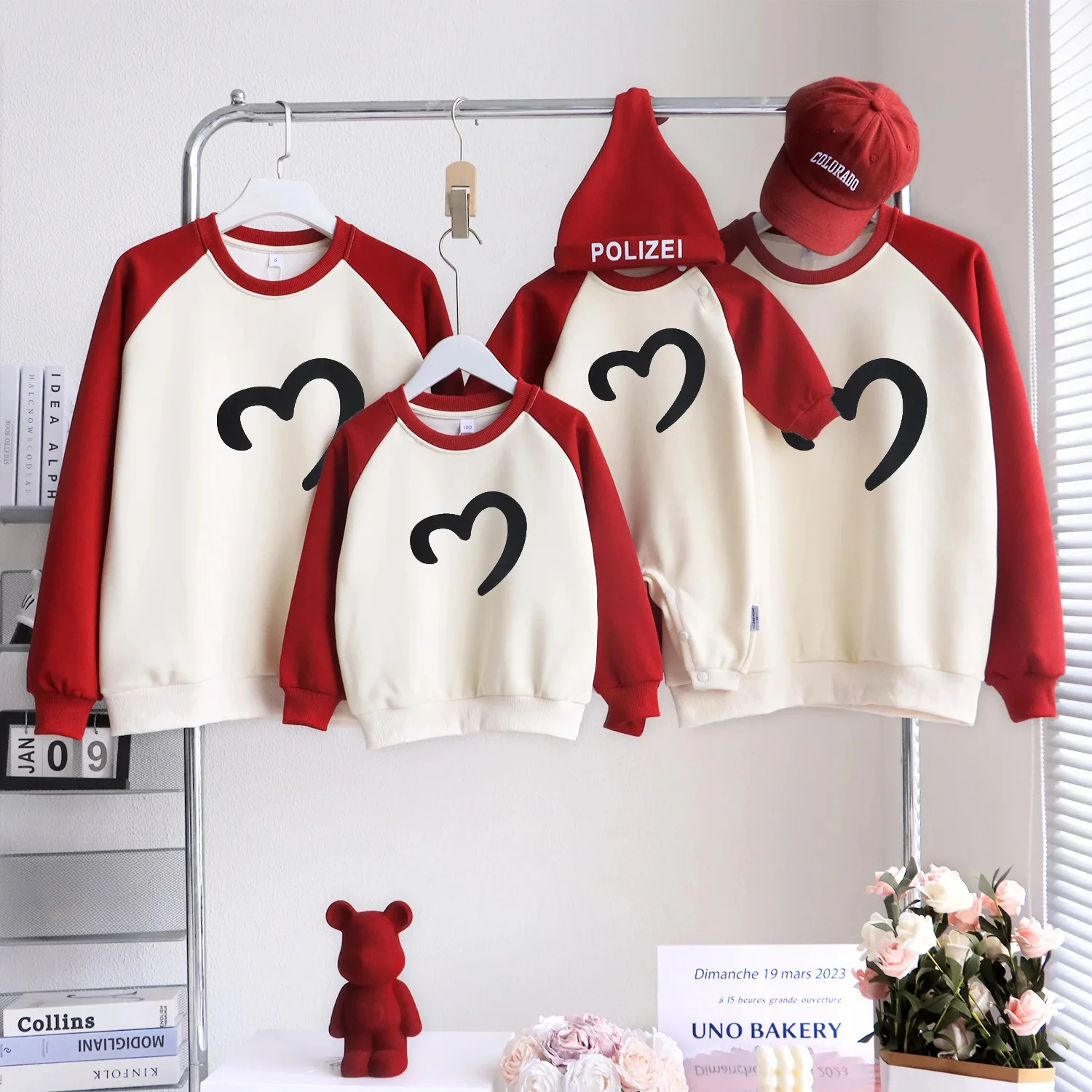 Christmas Family Matching Heart Red Sweatshirts for Father Mother Son Daughter Baby Bodysuit Couple Hoodies Winter Holiday Gift