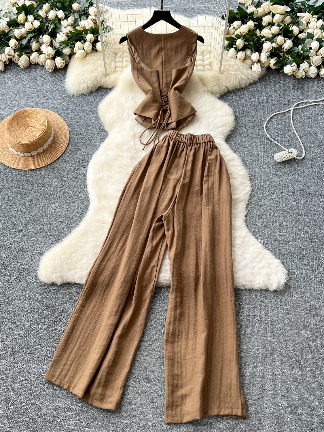 

Широкие брюки с высокой талией, топ-бот, женский летний комплект с поясом на талии, V Ne Svel, жилет, комплект из двух предметов