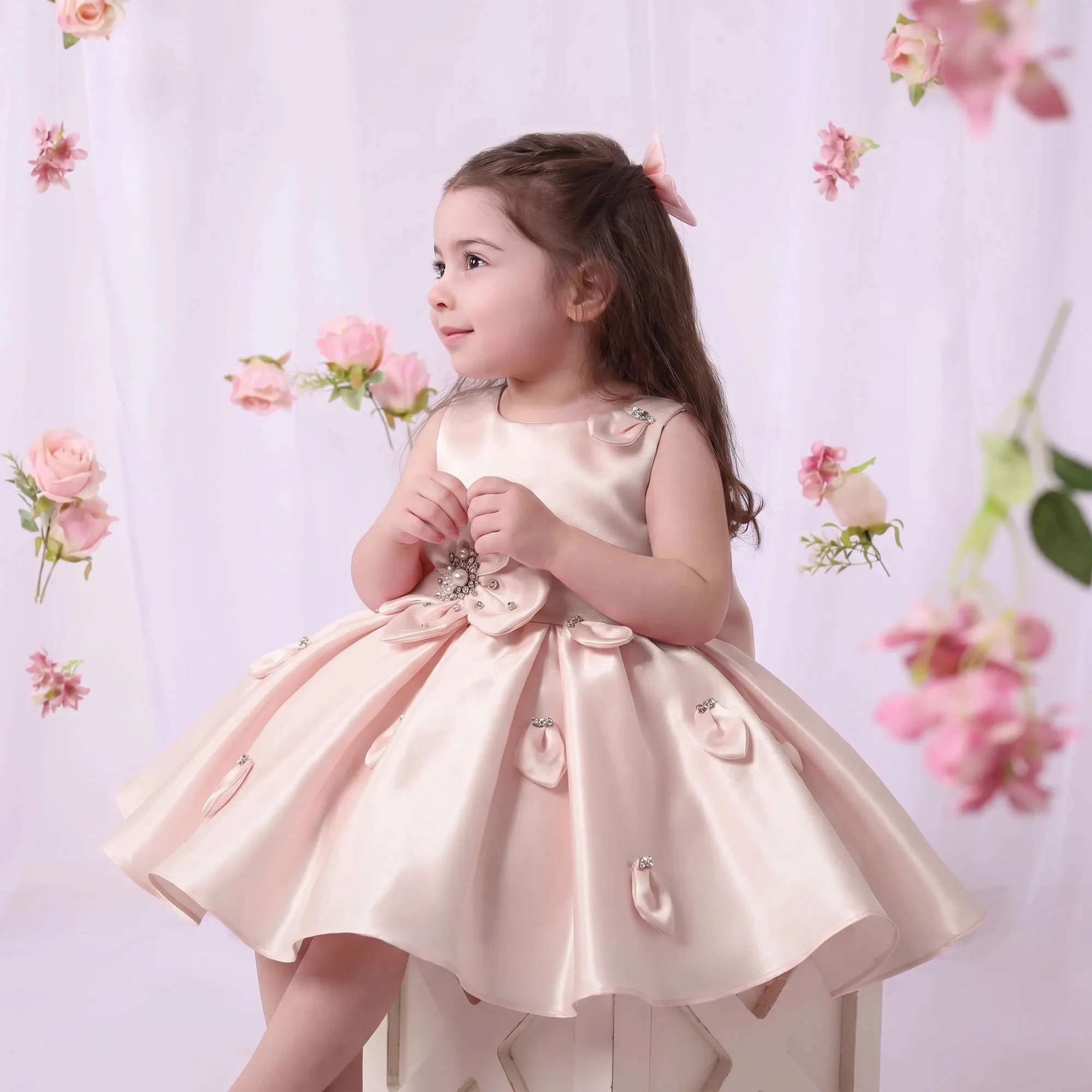 New Arrival Rhinestone 3D Flower Pink Satin Flower Girl Dress Sleeveless Fluffy Mini Princess Gown Kids Birthday Wedding Dresses