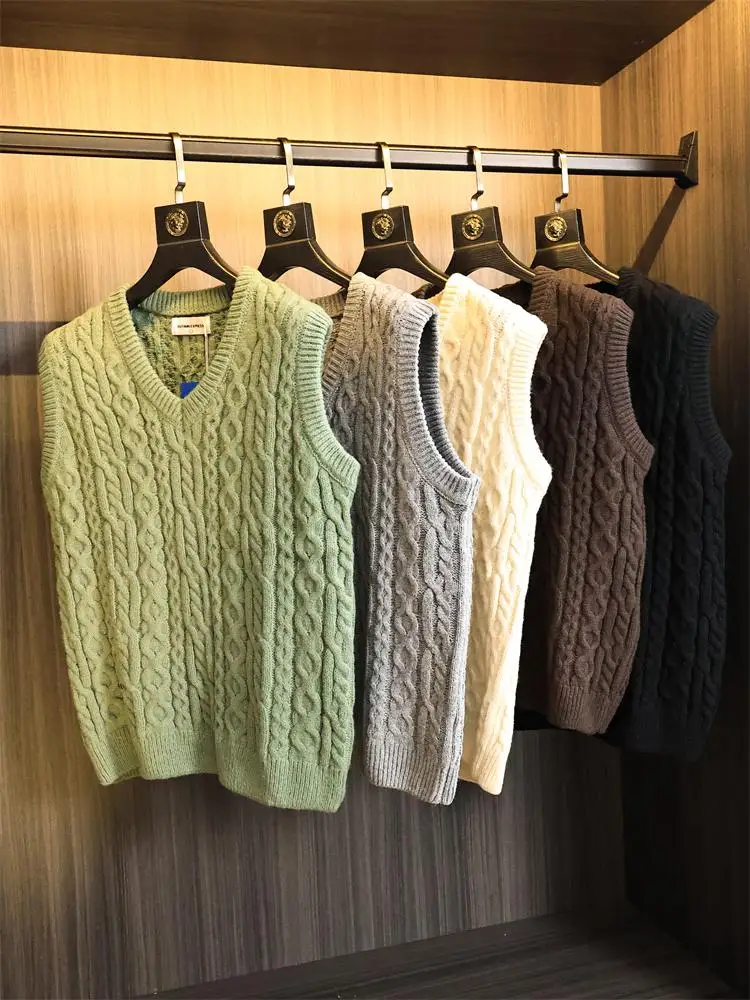 

Мужской утепленный вязаный жилет с V-образным вырезом, модный, осенне-зимний, теплый, утолщенный, с узором косы, приталенный, в городском стиле