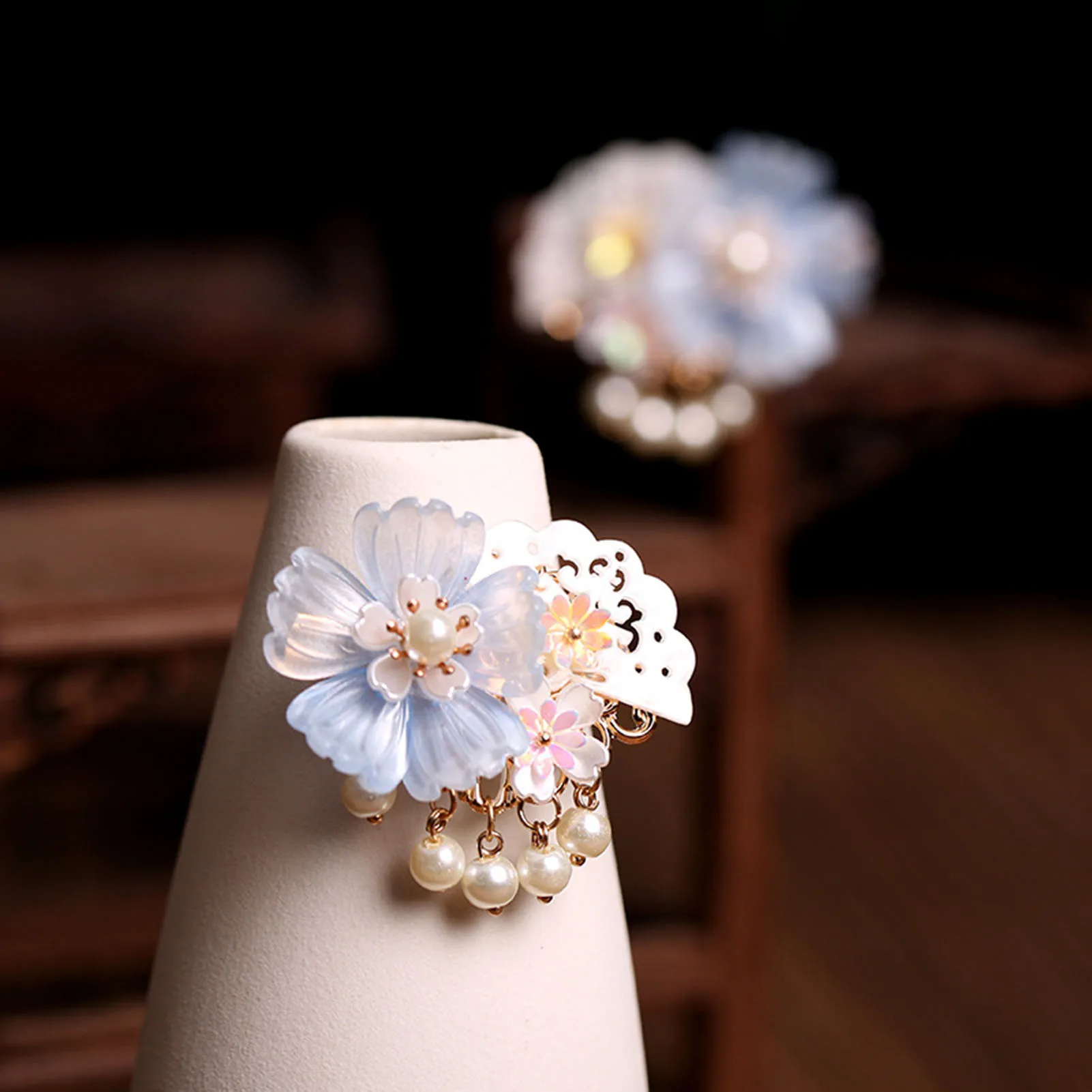 Coloured Glaze Flower Hair Clips for Women Stable Grip Winding Alloy Headpiece for Bridesmaid Wedding Banquet Party