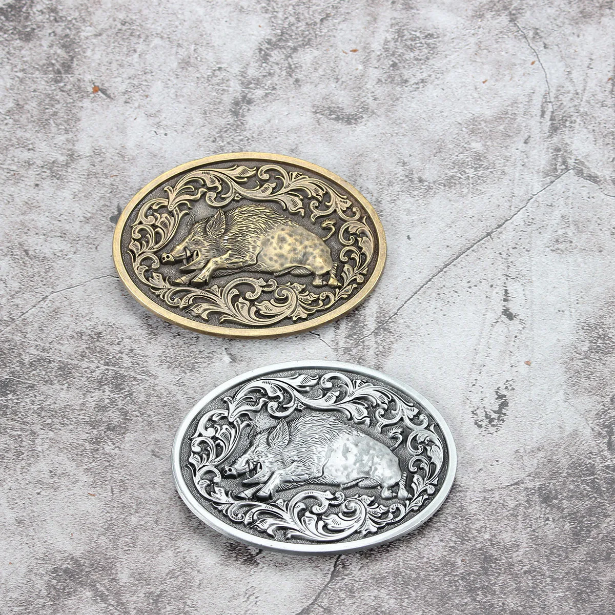 

Wild boar ancient gold and silver 3.9cm inner diameter belt buckle, round hole buckle, belt buckle accessory, retro style