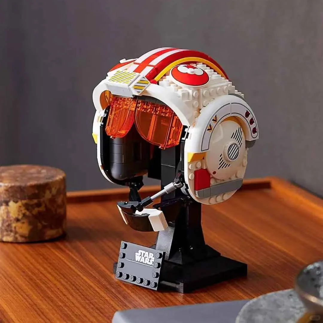 

75327 Hot Toys Puzzle Model Bricks Luke Skywalker Pilot Helmet Assemble Compatible Action Figures Space Wars Building Block Gift