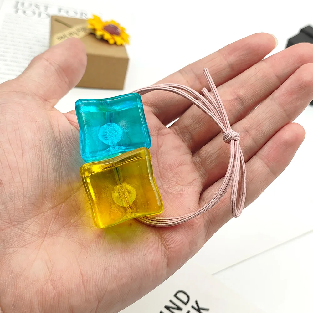 Thumbnail 4 - #6 Latest Trendy Hair Clips Offers