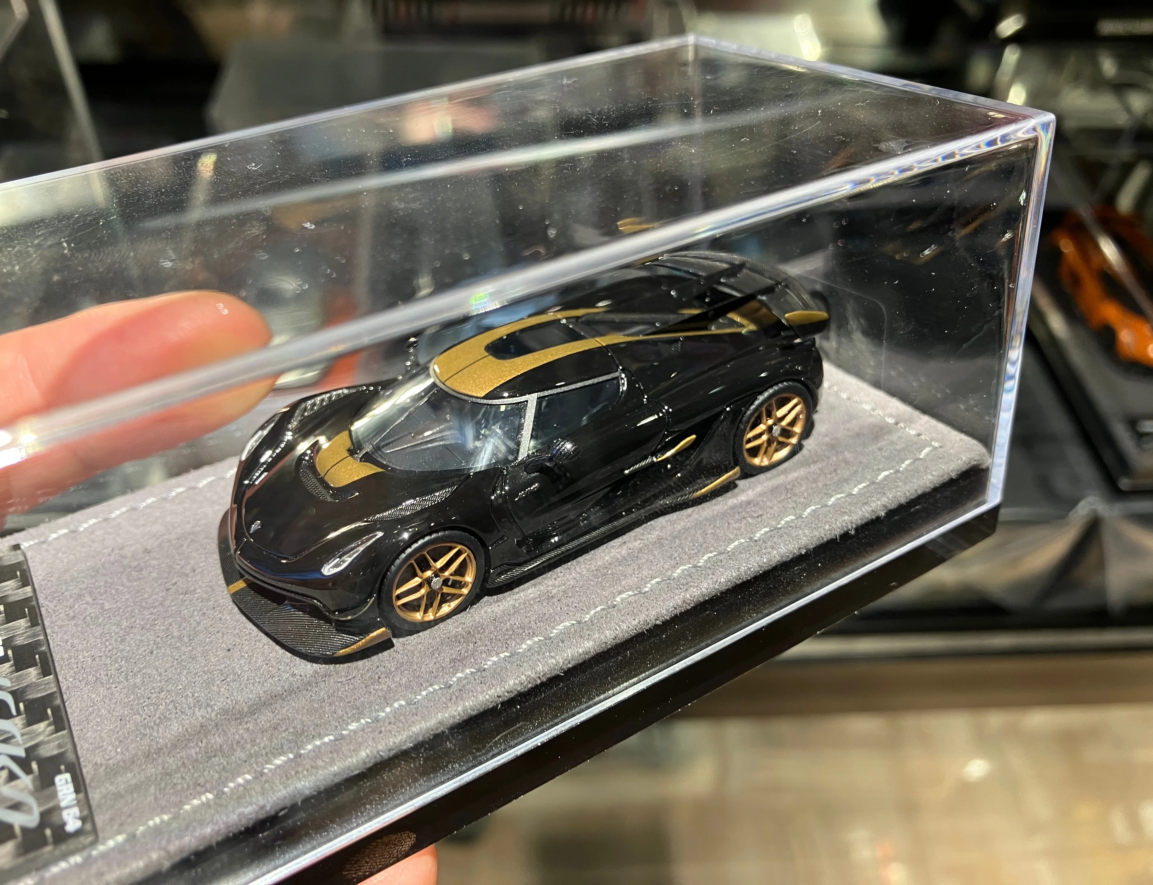 

Jesko - Gryning 1:64 Black Resin Limited Edition Model Car Alloy