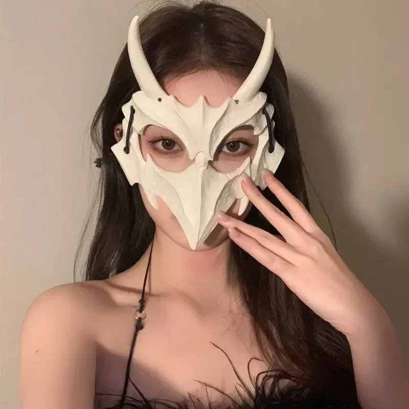 

Cosplay Half Face Tengu Yasha Mask Set Japanese Mythical Oni Demon Mask for Halloween Photoshoot Livestream Anime Prop