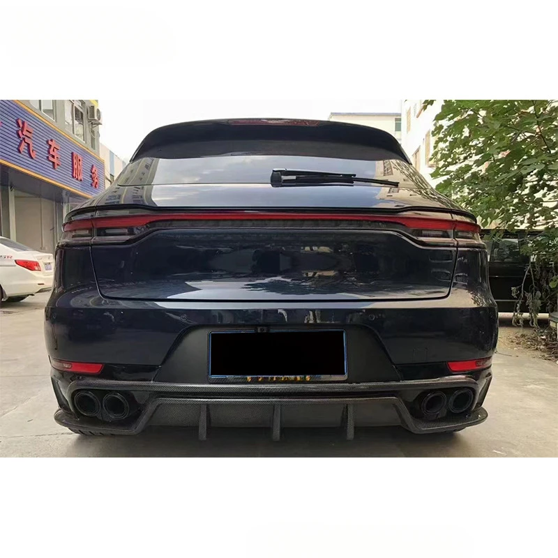 

Для Porsche Macan 95B (2020-2021) задний спойлер и накладка на бампер из карбона