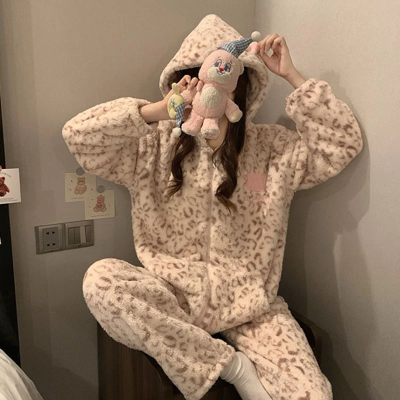 

2025 Winter Sexy Leopard Long Sleeve Zipper Hooded Thick Warm Flannel Pajama Sets Women Coral Velvet Sleepwear Homewear Clothes