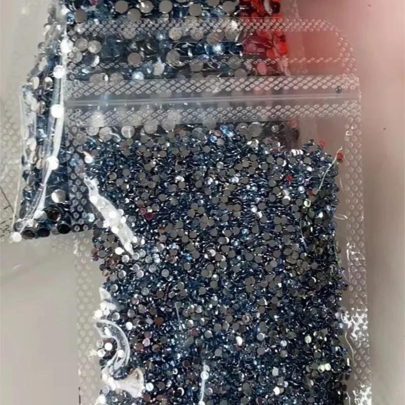 

Nail Art Rhinestones Kit Flatback Gems Stones in Assorted Sizes (2-6 mm) Unscented for DIY Nail Crafts and Decorations