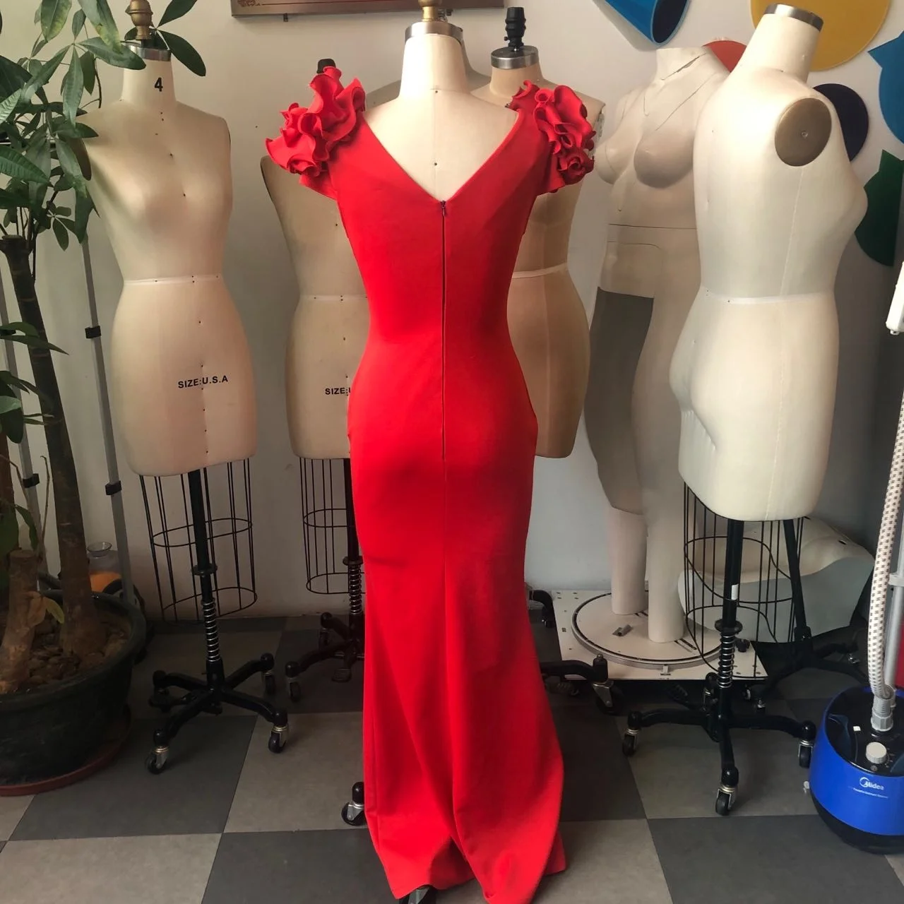 Plus Size Evening Dress Elegant Lady Ruffle Red Black Sexy Backless Large Sizes Women Party Formal Maxi Long Dresses Summer 2022