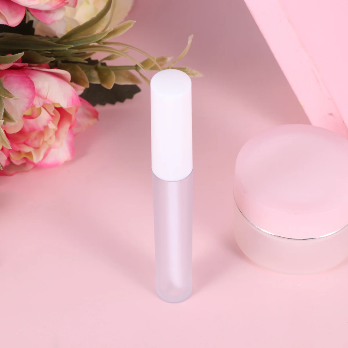

10pcs Gloss Bottle Subpackaging Dispensing Tube Travel Lightweight Translucent Container For Lip