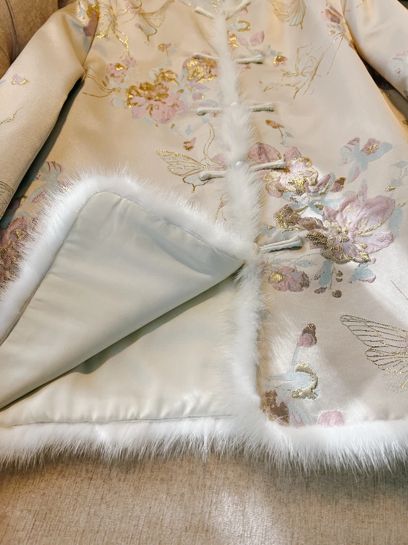 

New Chinese Sle Cotton Jaet Spring Festival Visit Clothes Mink Fur Inserted Qipao Lightweight Luxury Retro Lady's Cheongs...