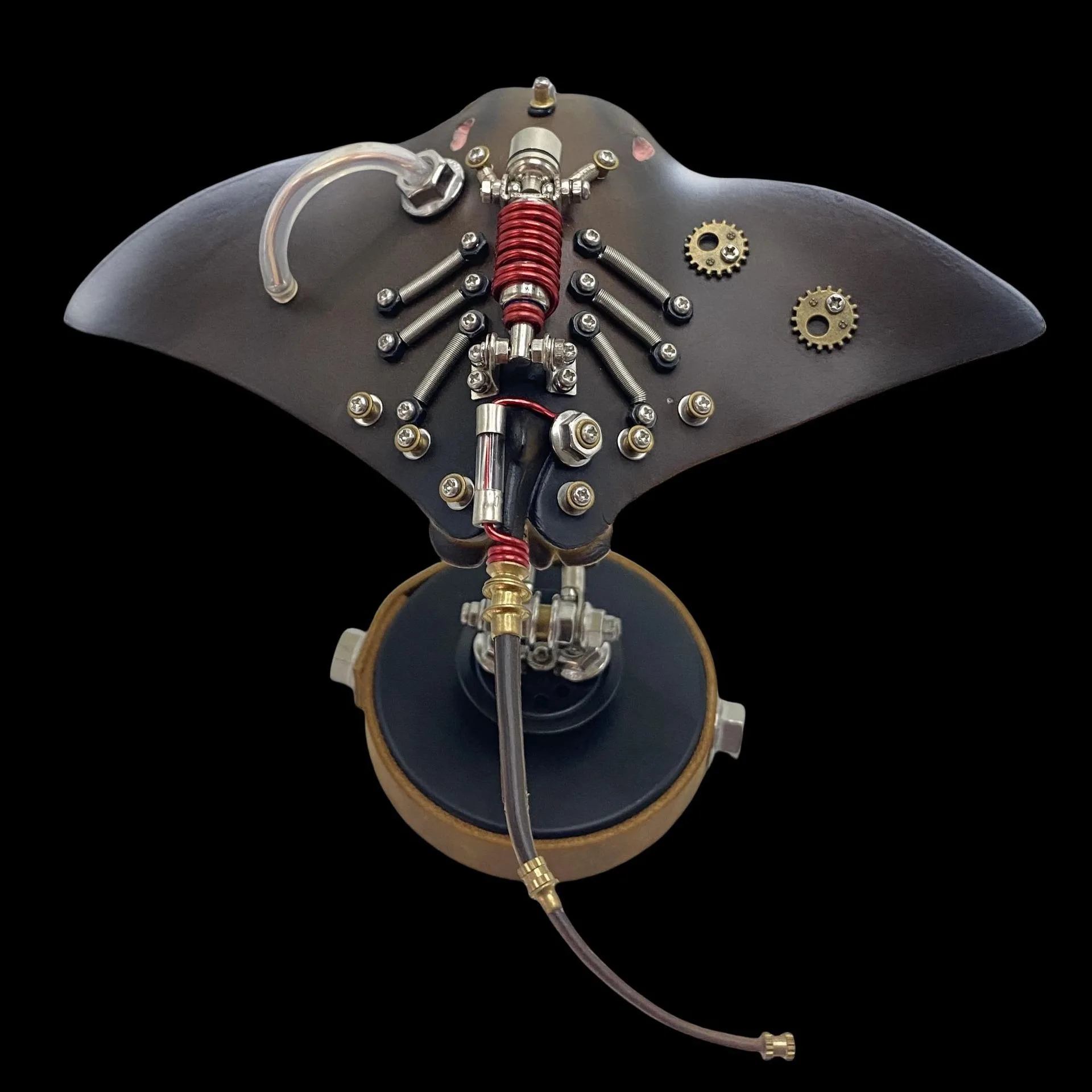 Handmade Steampunk Mechanical Flying Fish Metal Model Ornament Wooden Base Desk Decor Gift