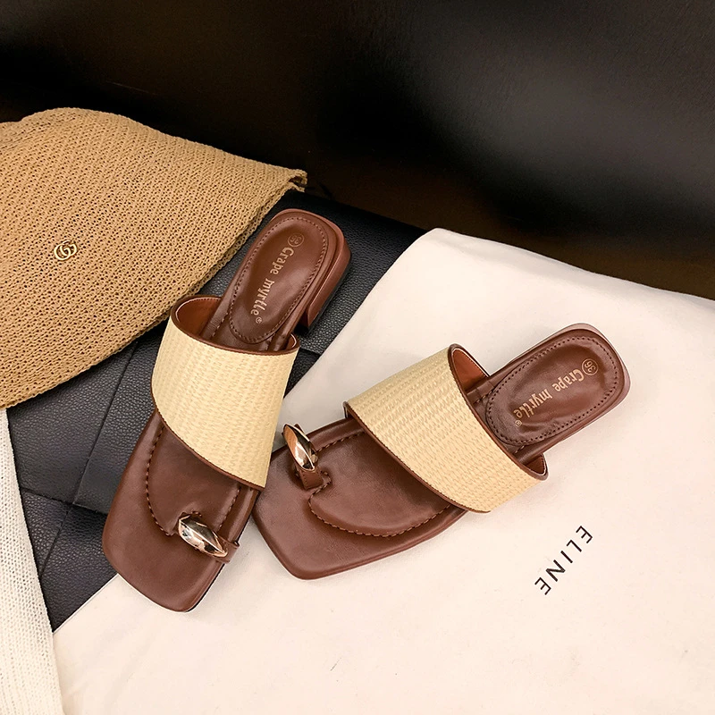 Flat Sandals Summer Outdoor Wear Single Strap French Retro Roman Sandals Plus Size Elegant Comfort All Match Daily Casual New