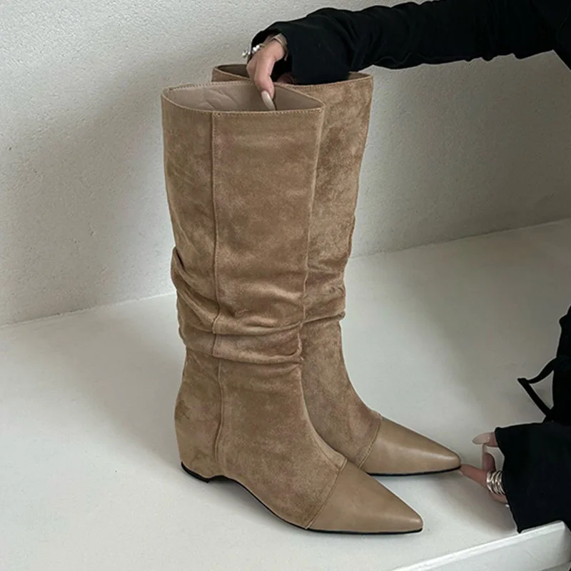 

Коричневые брендовые женские высокие сапоги 2025 года, модные женские элегантные сапоги до колена без шнуровки с острым носком, уличные модельные туфли-лодочки на квадратном каблуке