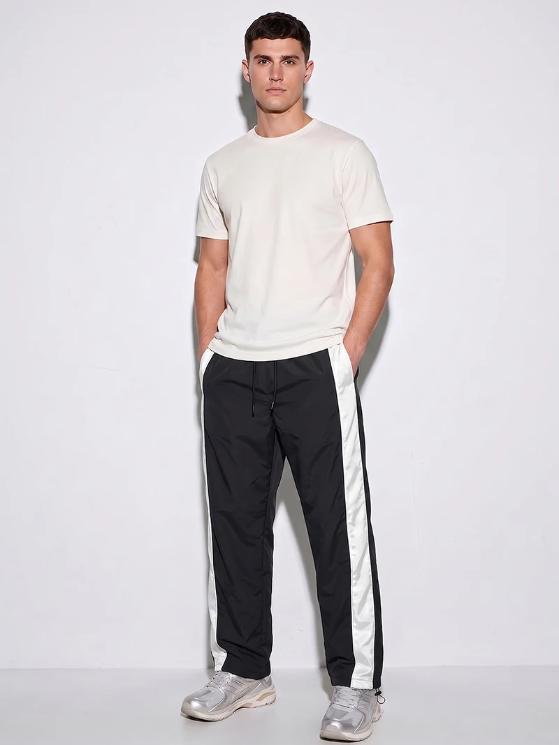 Trendige, sportliche Herrenhose mit Linien, Fitnessstudio, Workout, Laufhose mit Seitentaschen, sportliche, schnell trocknende, atmungsaktive Jogginghose – Detail 10