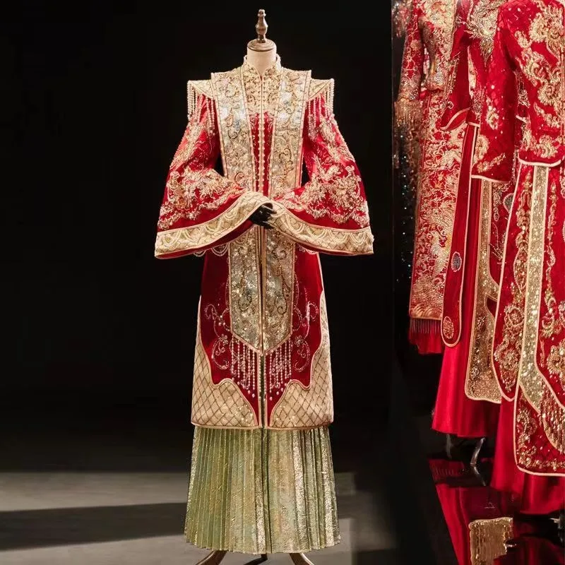 

New Chinese-style phoenix crown and red wedding dress ancient-style attire