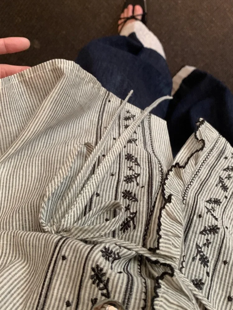 韓国風刺繍ストライプフリル襟レディースシャツ夏アンチエイジング可愛いパフスリーブトップスベルト付きおしゃれ
