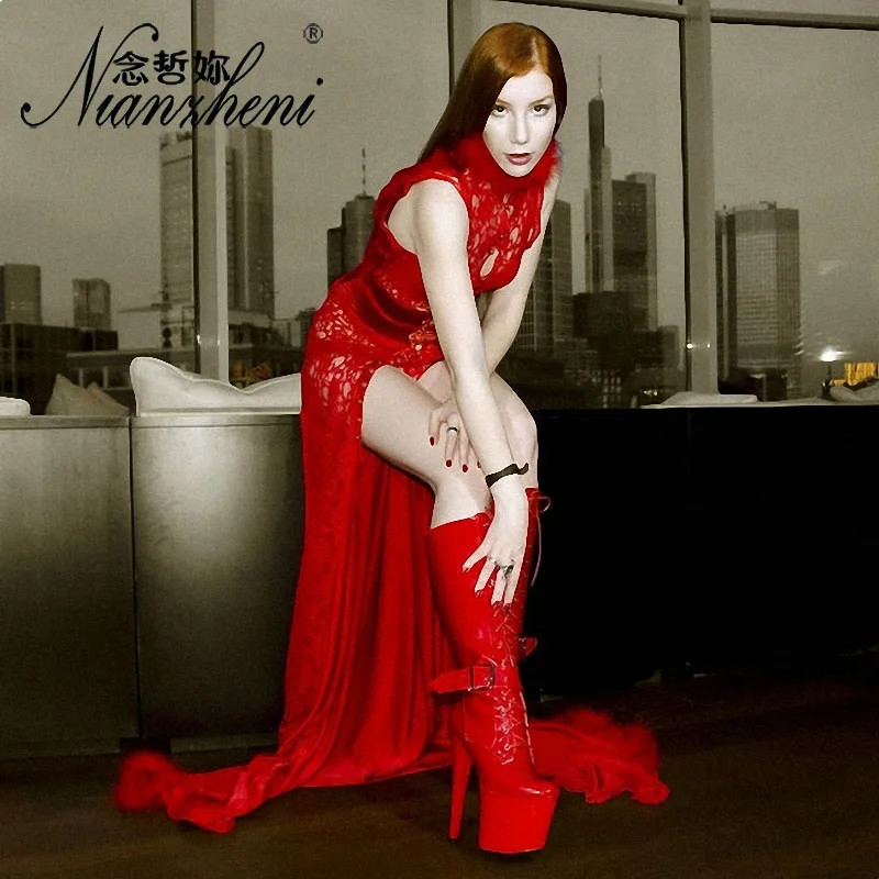 

Сексуальные экзотические мотоциклетные туфли на шнуровке с пряжкой и ремешком, ботинки на высоком каблуке 20 см, красные ботинки на платформе, высокие до бедра, танцевальные стриптизерши