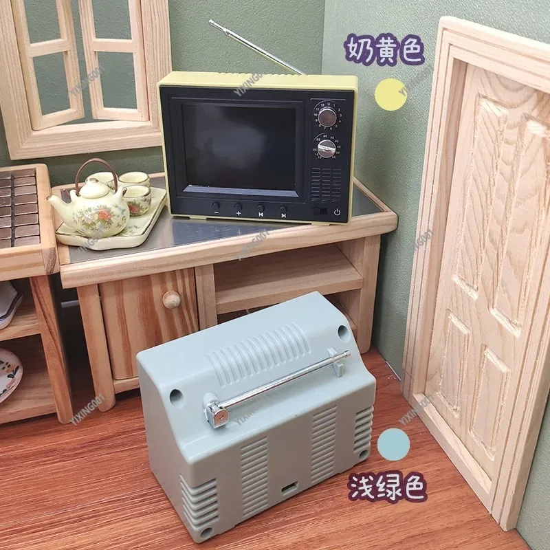 

Miniature Retro Vintage TV Kitchen Appliance Toy for Dollhouse - Playable Working Model Gift for Adults And Kids