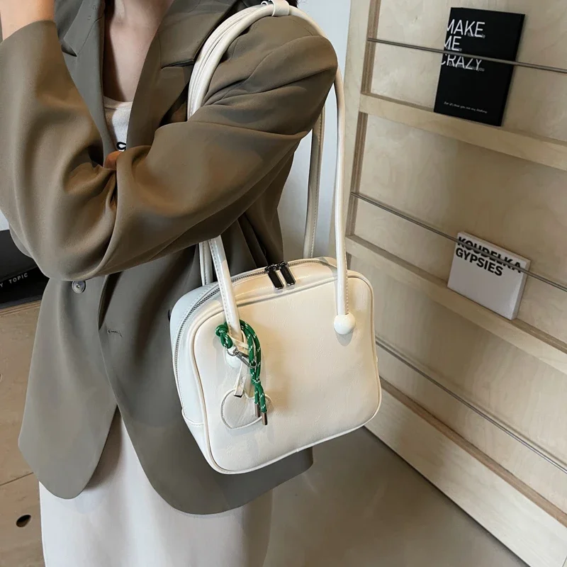 LEFTSIDE Small PU Leather Retro Tote Bag for Women 2024 Trend New Fashion Y2K Handbags Lady Travel Underarm Shoulder Bags