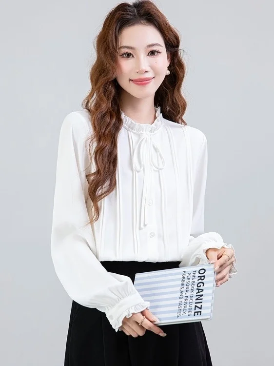 

Spring 2026 White irt Women's Design Sensation Inner Wear Layering Versatile Slimming Top Wooden French Sle Loose Fit