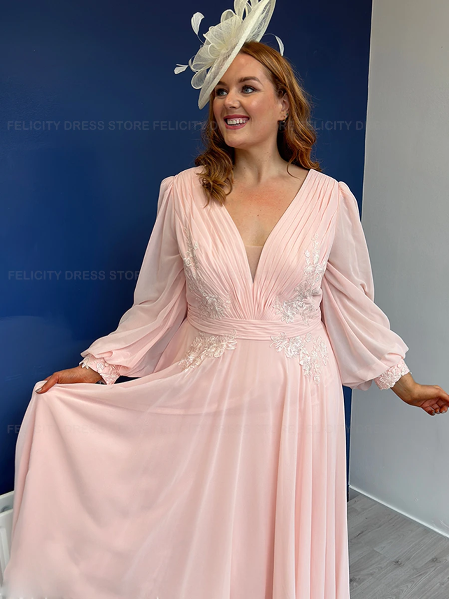 Elegant Plus Size Mother of the Bride Dress 2025 Customized A-Line V-Neck Wedding Guest Dress Chiffon Pleat Formal Occasion Gown