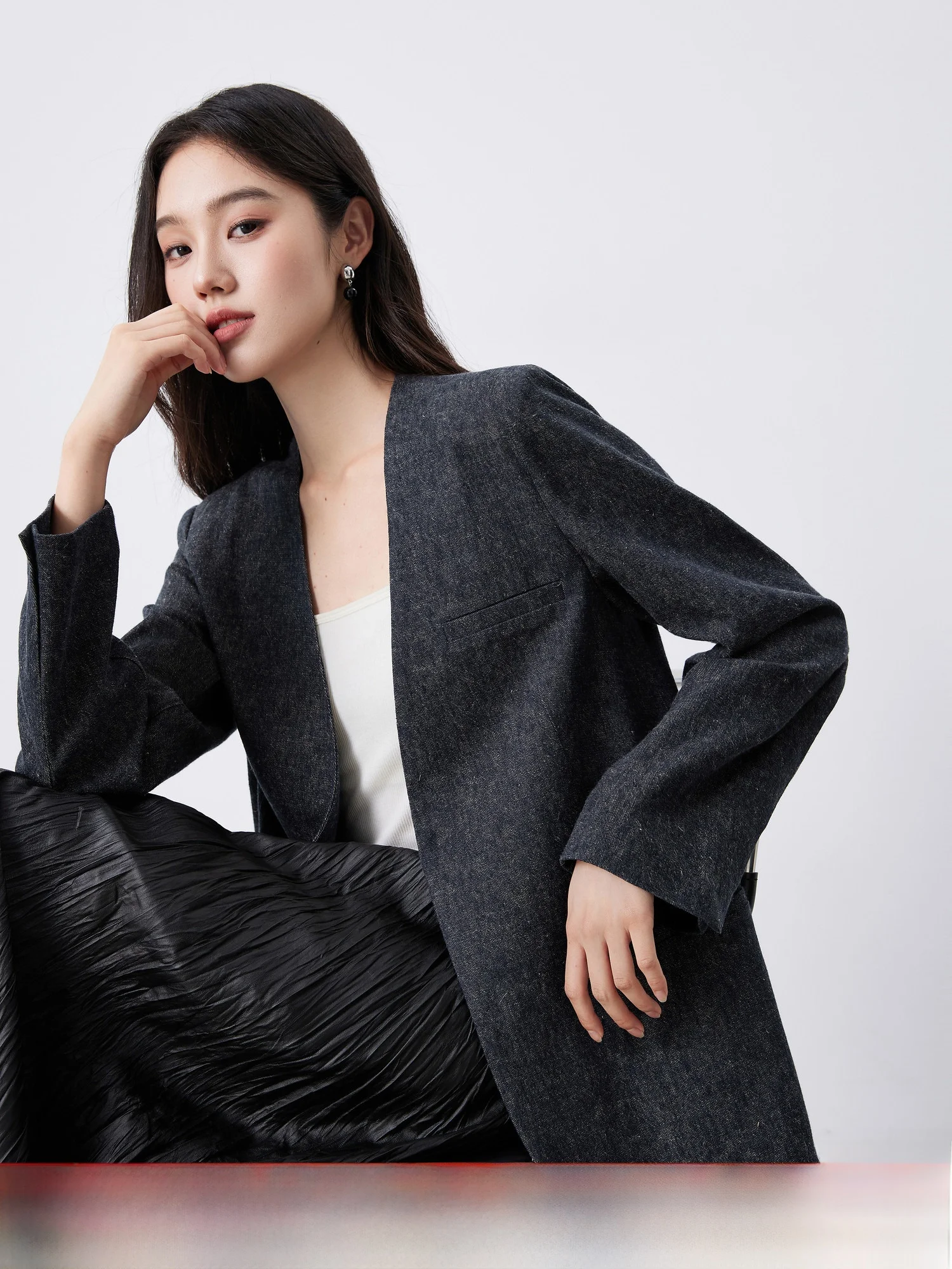 

Linen Cotton Blend Heavyweight Lace Lined ex Lapel Suiting Fabric Straight Cut Long Sve No Button Closure Faion Sle