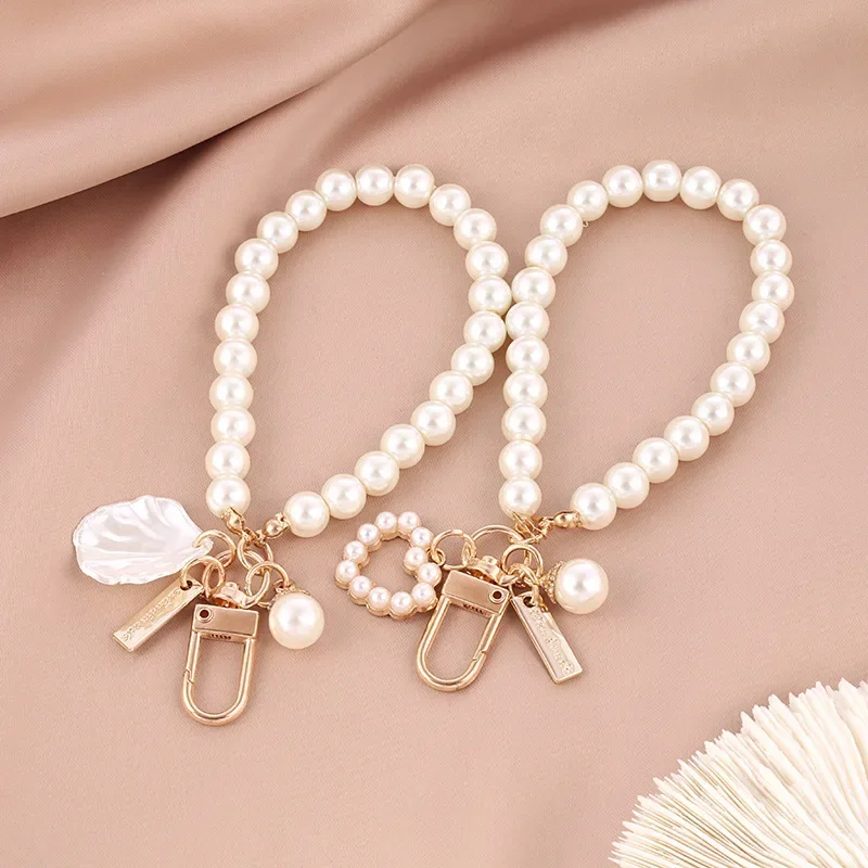 

Vintage Pearl Beads Bracelet Keychain Trendy Wrist Strap Keyring for Women Headphone Case Pendant Purse Handbag Jewelry Gifts