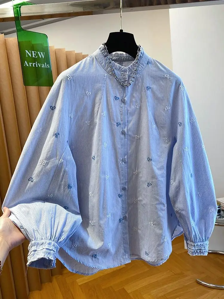 

Рубашка женская в полоску класса люкс, с длинным рукавом, новинка 2026 года, свободного кроя, с объемной вышивкой, воротником-стойкой и отделкой «деревянный край», для весны