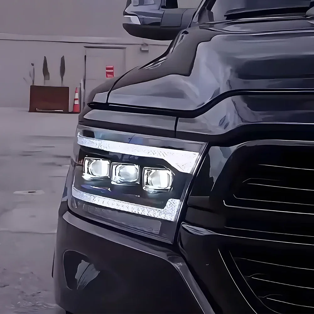 Car Front lamps For Dodge Ram 1500 2000 2500 3000 LED Auto Headlights Assembly Projector Three Lens Accessories Plug and Play