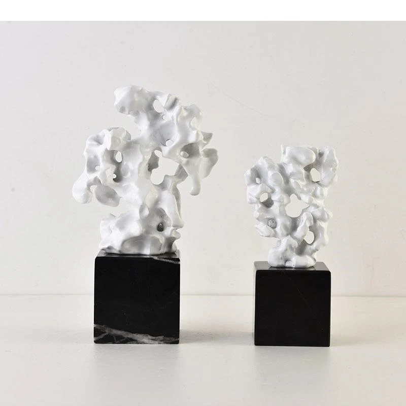 scultura-artigianale-in-resina-di-corallo-scavata-taihu-pietra-rockery-ornamenti-da-scrivania-decorazione-del-soggiorno-decorazioni-per-la-casa-moderne