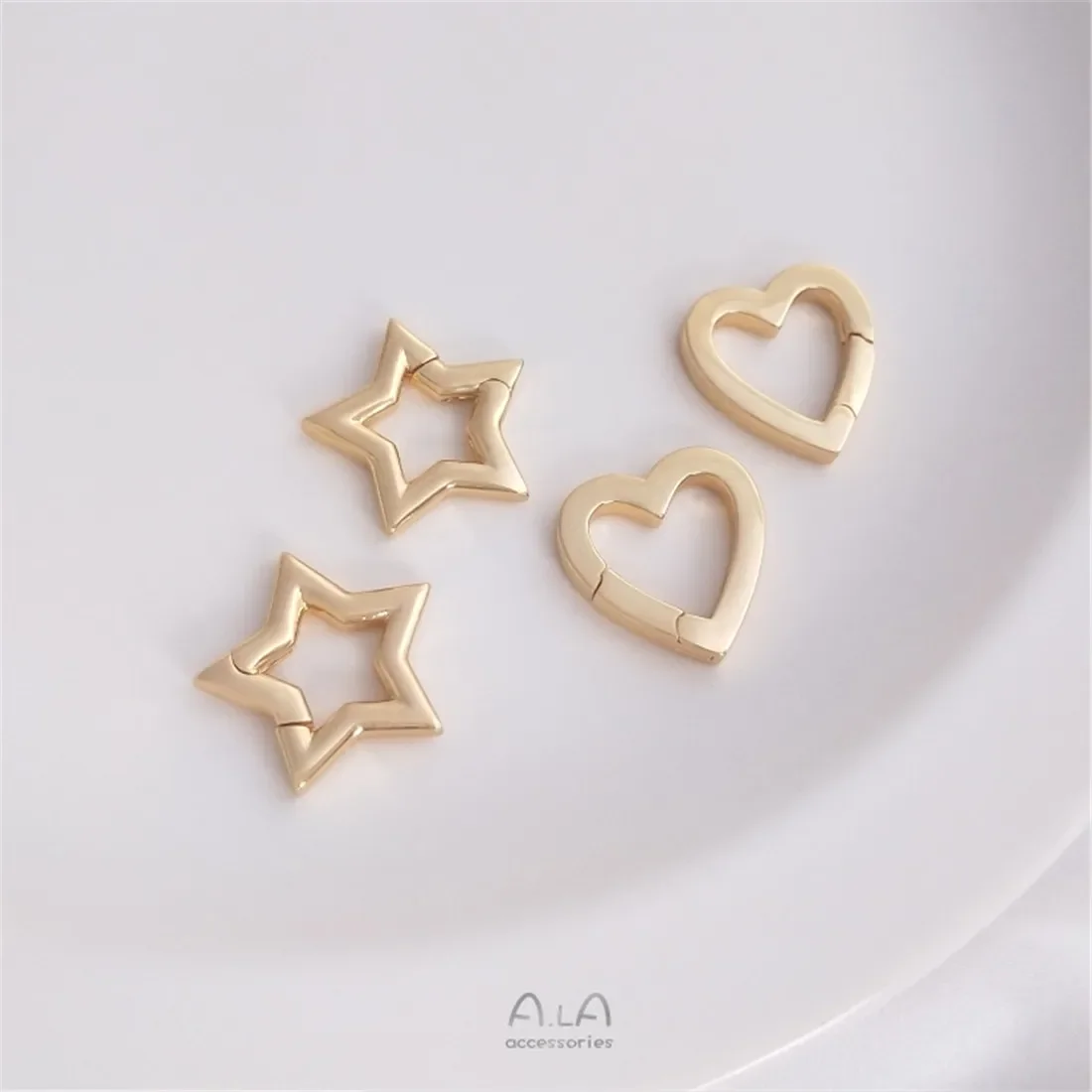 

Universal Buckle 14K Gold Peach Heart Shaped Five Pointed Star Spring Buckle Pendant DIY Necklace Connecting Accessories B956