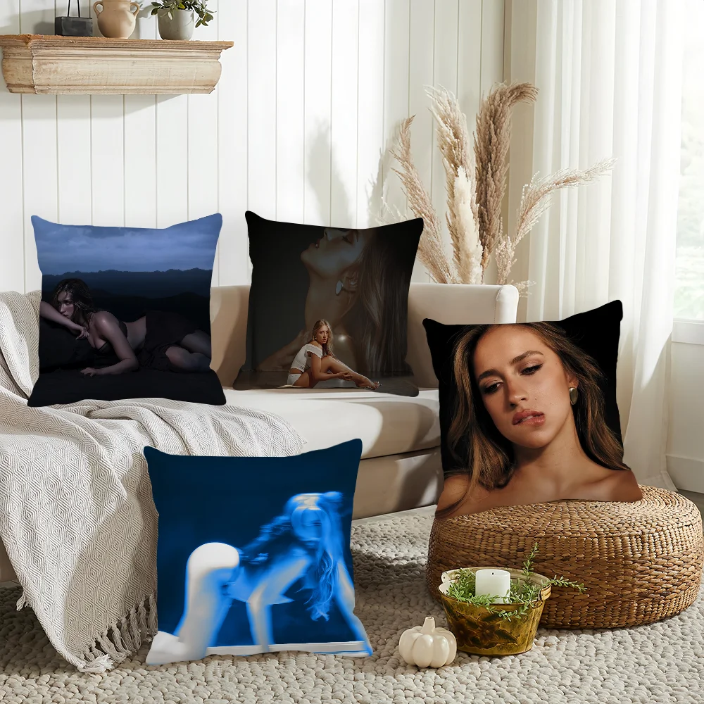 

Singer Tate McRae Pillow Case Home Cushion Cover Suitable For Office Sofa Car Suitable For All Seasons