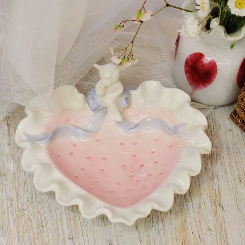 Plato decorativo de cerámica con forma de corazón con estatua de ángel, plato para postres y frutas, plato para joyas, decoración creativa para el hogar, regalos creativos